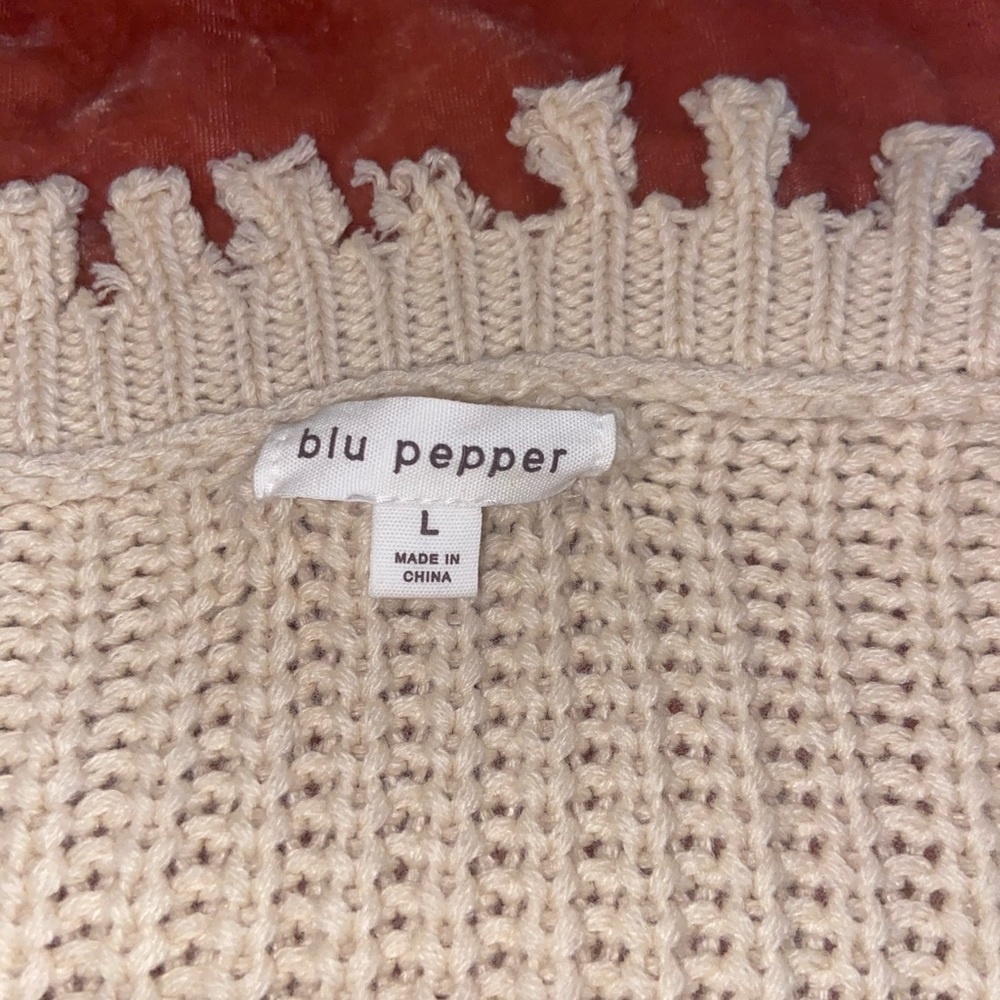 Boutique Sweater - Picture 2 of 2